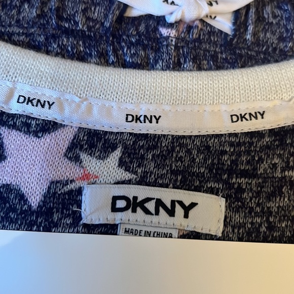 DKNY Women's Elastic Waistband Capri & Short Sleeve
Pajama Set (Navy Star, XXL) - Picture 6 of 7